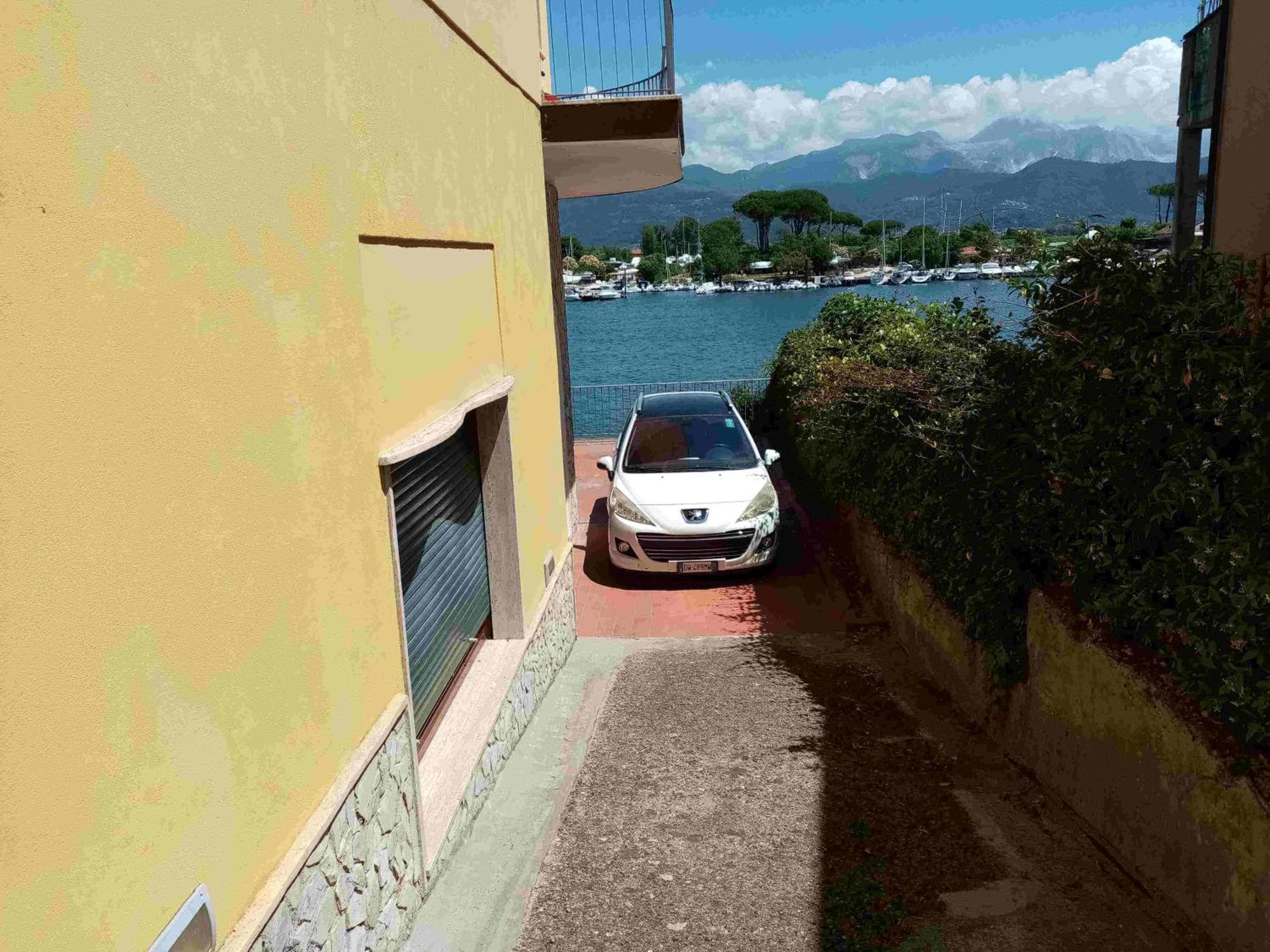Alla Foce Del Magra - Appartamenti Sul Fiume Con Posto Barca Vicino Cinque Terre Амеля Екстериор снимка